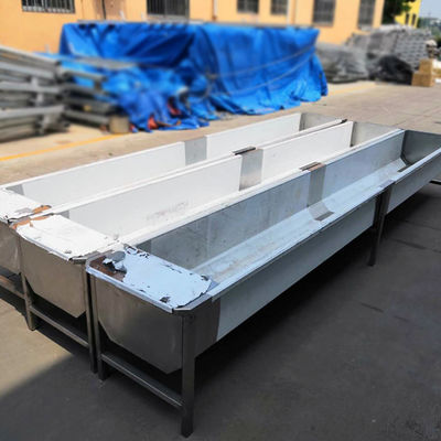 1.2mm Stainless Steel Drinking Trough 250W Farm Animal Feeding Troughs