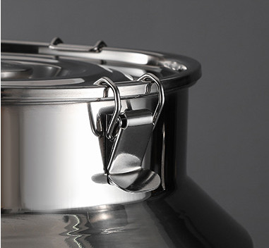 Hard Leakproof 304 Stainless Steel Sealing Tank For Dairy Farm